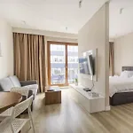 Moko * Varşova