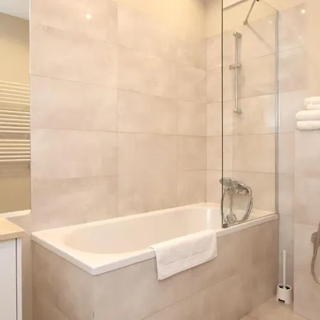 Daire Moko Rar Varşova